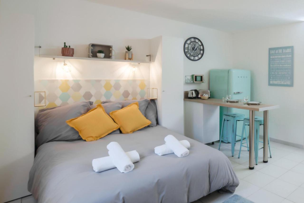 Appartamento #17 Sixties Du Port Ac 10mins Walk To Old Town & Port *